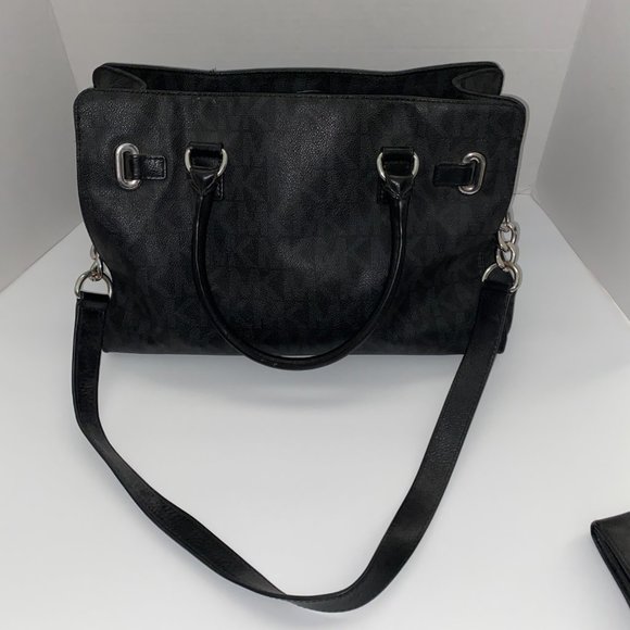 MICHAEL KORS Signature Logo with Wallet - Picture 8 of 13